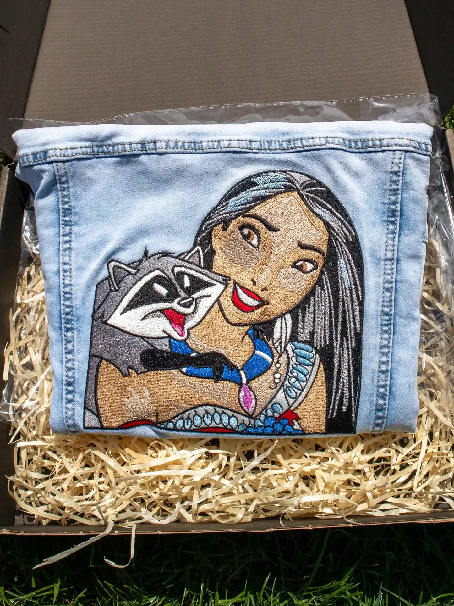 Haft Pocahontas – Między Naturą a Serduszkiem Szopa