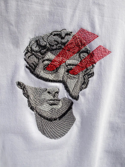 Haft głowy Davida z czerwonymi laserowymi oczami - Michał Anioł